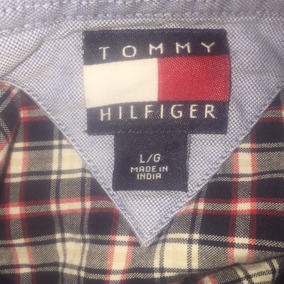 SALE ππ TOMMY HILFIGER Boys Button Down Shirt - Picture 3 of 4